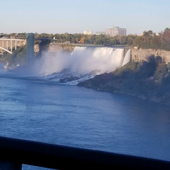 Meet your Posher, Tamara - Picture 1 of 1